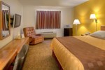 Отель Super 8 Motel - Pratt Отель Super 8 Motel - Pratt