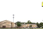 Отель Super 8 Motel - Hampton Отель Super 8 Motel - Hampton
