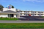 Отель Motel 6 Sulphur Springs Отель Motel 6 Sulphur Springs