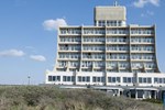 Отель Carlton Beach Отель Carlton Beach