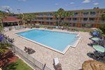 Отель Roomba Inn & Suites - Kissimmee Отель Roomba Inn & Suites - Kissimmee