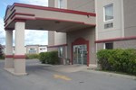 Отель Super 8 Montreal - West Vaudreuil Отель Super 8 Montreal - West Vaudreuil