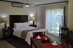 Отель Hotel Villa Los Candiles Отель Hotel Villa Los Candiles