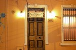 Гостевой дом Hostal Odeón Гостевой дом Hostal Odeón