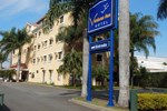 Отель Ventura Inn Hotel Отель Ventura Inn Hotel