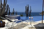 Гостевой дом Cliffside Villa Luxury Inn Гостевой дом Cliffside Villa Luxury Inn