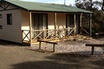 Отель Parndana Hotel Caravan & Camping Accommodation Отель Parndana Hotel Caravan & Camping Accommodation