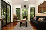 Отель Cedar Creek Lodges Отель Cedar Creek Lodges