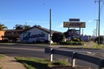 Отель Acacia Motel Отель Acacia Motel