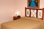 Отель Hotel Los Pinos Отель Hotel Los Pinos