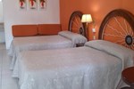 Отель Hotel y Suites Corita Отель Hotel y Suites Corita