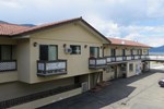 Отель Harrison Village Motel Отель Harrison Village Motel