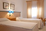 Апартаменты Apartamentos Playa Delphin Апартаменты Apartamentos Playa Delphin
