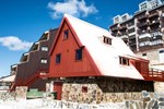 Отель Chateau Rouge En Sierra Nevada Отель Chateau Rouge En Sierra Nevada