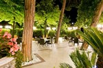 Отель Hotel Belsoggiorno Отель Hotel Belsoggiorno