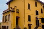 Отель Albergo Il Villino Отель Albergo Il Villino