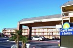 Отель Days Inn & Suites Huntington Beach Отель Days Inn & Suites Huntington Beach