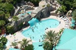 Отель Radisson Resort at the Port Отель Radisson Resort at the Port