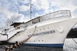 Отель Mälardrottningen Yacht Hotel & Restaurant Отель Mälardrottningen Yacht Hotel & Restaurant