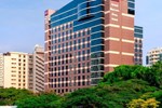 Отель Grand Mercure Roxy Hotel Отель Grand Mercure Roxy Hotel