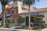 Отель Lynwood Century Freeway Travelodge Отель Lynwood Century Freeway Travelodge