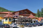 Отель Hotel Restaurant Putzerhof Отель Hotel Restaurant Putzerhof