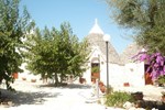Мини-отель Trulli Sotto La Luna Мини-отель Trulli Sotto La Luna