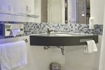 Отель Holiday Inn Express Munich Airport Отель Holiday Inn Express Munich Airport