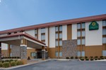 Отель La Quinta Inn Wytheville Отель La Quinta Inn Wytheville