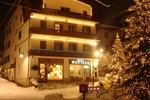 Отель Hotel Montana Отель Hotel Montana