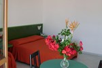 Отель Hotel Village Piccada Boschetto Holiday Отель Hotel Village Piccada Boschetto Holiday