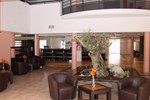 Отель Comfort Hôtel Marseille Nord Aix Отель Comfort Hôtel Marseille Nord Aix