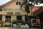 Отель Luxury Hotel Отель Luxury Hotel