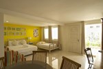 Отель Momo Beach House Отель Momo Beach House