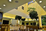 Отель Hwa Mao Business Hotel Отель Hwa Mao Business Hotel