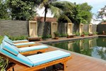 Отель Yasmin Hotel Karawaci Отель Yasmin Hotel Karawaci