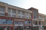 Отель Hotel Sobti Continental Отель Hotel Sobti Continental