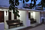 Мини-отель Hotel Nawathana Мини-отель Hotel Nawathana