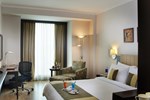 Отель Express Sarovar Portico Отель Express Sarovar Portico