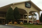Отель GuestHouse Inn & Suites Отель GuestHouse Inn & Suites