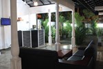 Отель Tharusha Hoiday Inn Отель Tharusha Hoiday Inn