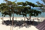 Хостел At Beach Bed & Bar Хостел At Beach Bed & Bar