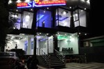 Отель Hotel SK International Отель Hotel SK International