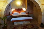Отель Courtyard Cave Hotel Отель Courtyard Cave Hotel