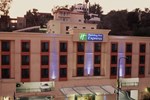 Отель Holiday Inn Express Hollywood Walk of Fame Отель Holiday Inn Express Hollywood Walk of Fame