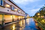 Отель Mesasa Garden Motel Отель Mesasa Garden Motel
