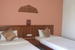 Отель Butnamtong Hotel Отель Butnamtong Hotel