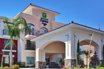 Отель Holiday Inn Express Hotel & Suites Lake Elsinore Отель Holiday Inn Express Hotel & Suites Lake Elsinore