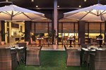Отель Hotel Haut Monde Отель Hotel Haut Monde