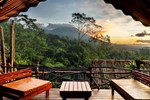 Отель Sang Giri - Mountain Tent Resort Отель Sang Giri - Mountain Tent Resort